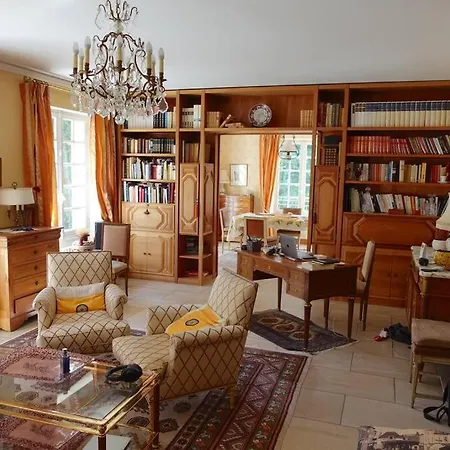 Magnificent House At The Doorstep Of Paris & Versailles וילה